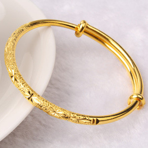 High Efficiency Jewelry Small Titanium Pvd Film Coating Machine 18k Gold Pvd Plated Chains Small Vaccum Coating Pvd